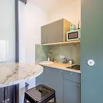D Hotes Avec Jacuzzi Uniquement Pour Le 4*