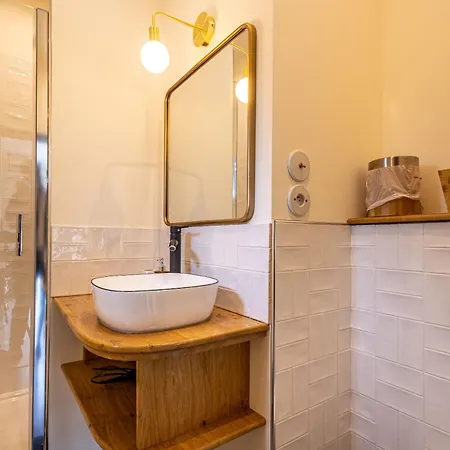 Chambres D'Hotes Avec Piscine Et Bain Nordique Privatif Pour Le Studio