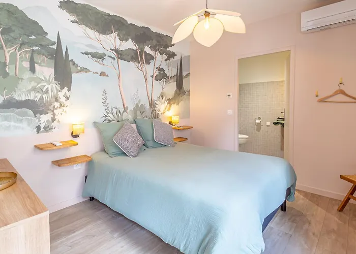 Chambres d'hôtes avec jacuzzi privatif uniquement pour le studio 3* Mérignac