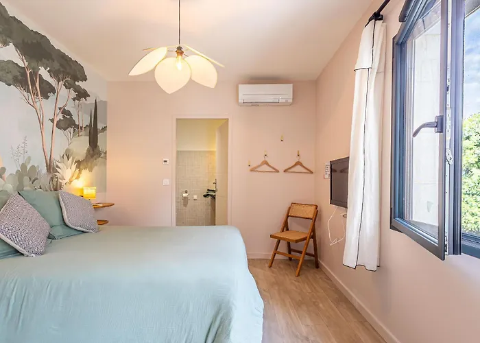 Chambres d'hôtes avec jacuzzi privatif uniquement pour le studio 3* Mérignac