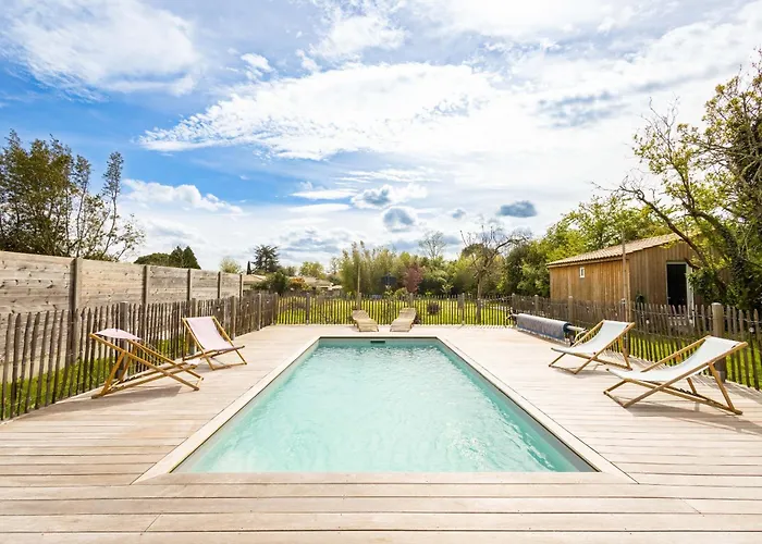 D'hotes Avec Jacuzzi Privee Uniquement Pour Le Bed & Breakfast Mérignac