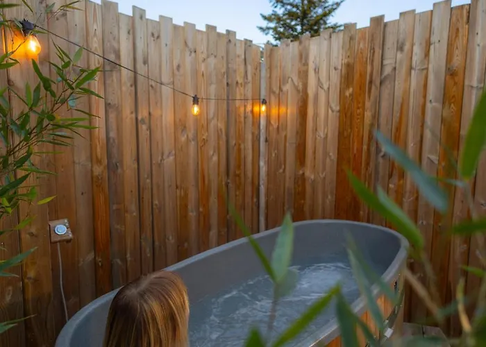 D'hôtes Avec Jacuzzi Privatif Uniquement Pour Le 4*