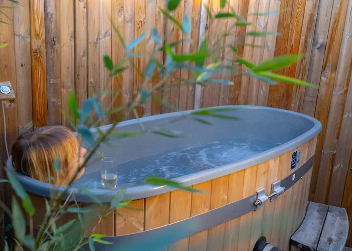 D'hotes Avec Jacuzzi Privee Uniquement Pour Le Bed & Breakfast